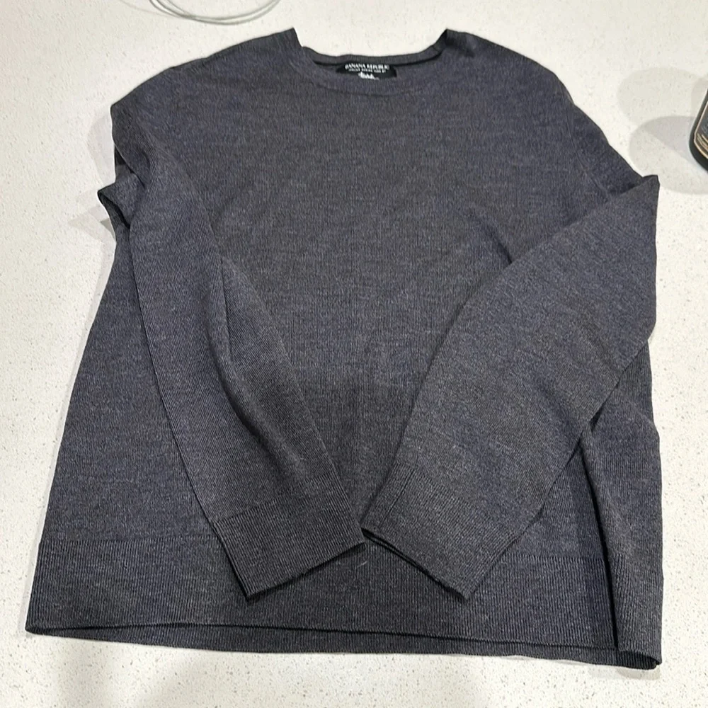 Banana republic men crewneck top size M